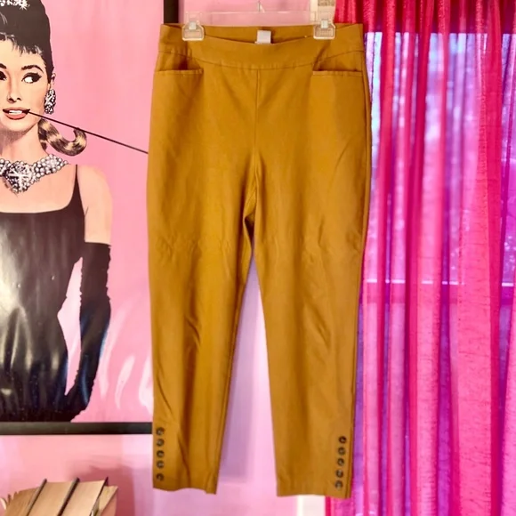 NWOT Chico’s Burnt Sienna Trouser High Waisted Button Embellishments Women 1.5 R - Picture 1 of 3